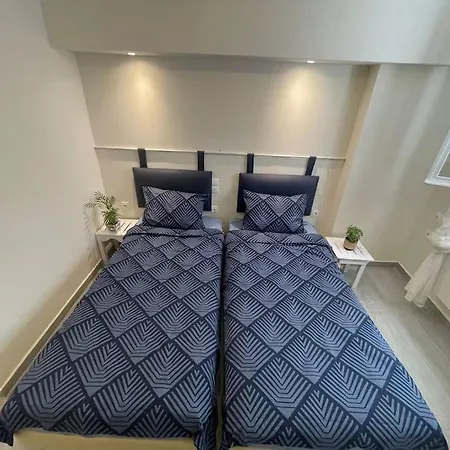 Vatos Studio * Βάτος